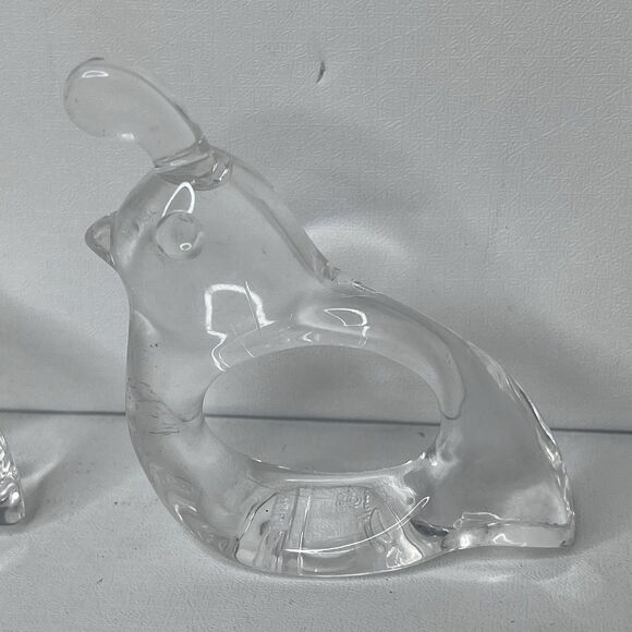 Set Of 4 Vintage Regan Clear Acrylic Plastic Lucite Partridge Quail Napkin Rings - Picture 2 of 6